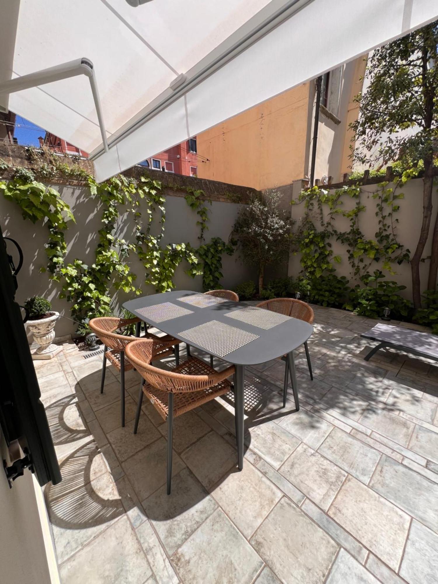 Wow Garden In The Heart Of Венеция Экстерьер фото